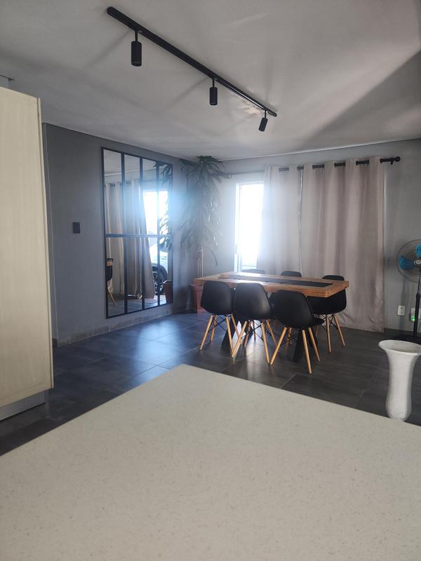 4 Bedroom Property for Sale in Pelikan Park Western Cape
